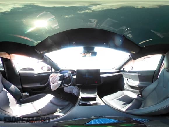 ✅ 2021 Tesla Model S Plaid • VIN: 5YJSA1E60MF441885 • Lot: 43305326. Wystawiony na IAAI z przebiegiem 32 461 mil. Bezpłatny archiwum sprzedaży aukcyjnych z USA i szczegółowy raport historii pojazdu na DreamBid. Zdjęcie 18.