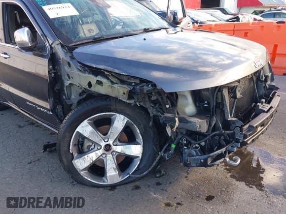 ✅ 2015 Jeep Grand Cherokee Overland • VIN: 1C4RJFCG3FC697994 • Lot: 40526924. Listed on IAAI with 199,275 mi. Free auction sales archive from the USA and detailed vehicle history report at DreamBid. Image 6.