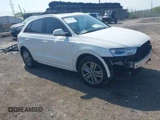 ✅ 2018 Audi Q3 Premium • VIN: WA1ECCFS3JR016577 • Lot: 42177891. Wystawiony na IAAI z przebiegiem 91 876 mil. Bezpłatny archiwum sprzedaży aukcyjnych z USA i szczegółowy raport historii pojazdu na DreamBid. Zdjęcie 1.