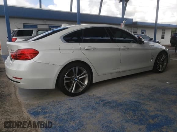 ✅ 2016 BMW 4 Series 428i • VIN: WBA4A9C5XGG507707 • Лот: 82226905. Опубликован ранее на Copart с пробегом 63 035 миль. Бесплатный доступ к архиву аукционных продаж из США и подробный отчёт об истории автомобиля на DreamBid. Изображение 3.