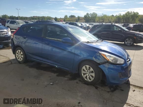 ✅ 2017 Hyundai Accent SE • VIN: KMHCT5AE0HU313268 • Лот: 71088364. Опубликован ранее на Copart с пробегом 133 705 миль. Бесплатный доступ к архиву аукционных продаж из США и подробный отчёт об истории автомобиля на DreamBid. Изображение 4.