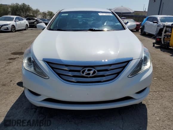 ✅ 2013 Hyundai Sonata GLS • VIN: 5NPEB4AC4DH685113 • Lot: 69710024. Listed on Copart with 111,724 mi. Free auction sales archive from the USA and detailed vehicle history report at DreamBid. Image 5.