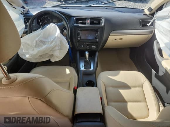 ✅ 2013 Volkswagen Jetta TDI w/Premium/Nav • VIN: 3VWLL7AJ7DM301448 • Lot: 80120565. Listed on Copart with 123,134 mi. Free auction sales archive from the USA and detailed vehicle history report at DreamBid. Image 8.