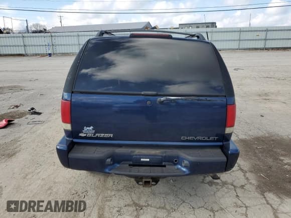 ✅ 2001 Chevrolet Blazer LT • VIN: 1GNDT13W11K190547 • Lot: 87020614. Wystawiony na Copart z przebiegiem Nie podano. Bezpłatny archiwum sprzedaży aukcyjnych z USA i szczegółowy raport historii pojazdu na DreamBid. Zdjęcie 6.