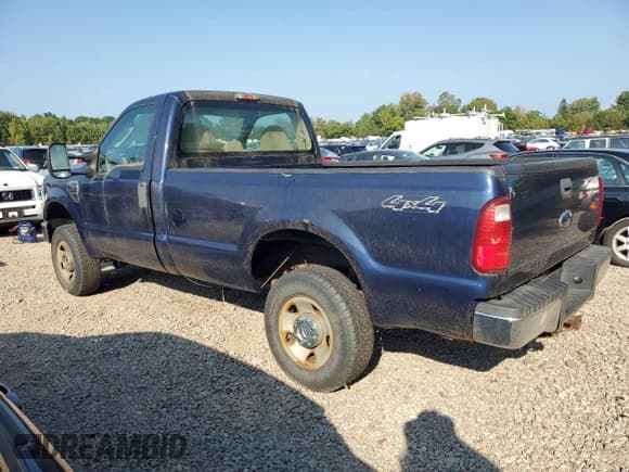 ✅ 2010 Ford F-250 XL • VIN: 1FTNF2B57AEA21909 • Лот: 71438044. Опубликован ранее на Copart с пробегом 27 757 миль. Бесплатный доступ к архиву аукционных продаж из США и подробный отчёт об истории автомобиля на DreamBid. Изображение 2.