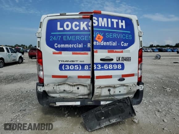 ✅ 2017 Ford Transit • VIN: 1FTYE1ZM2HKA81535 • Lot: 62418355. Wystawiony na Copart z przebiegiem 165 308 mil. Bezpłatny archiwum sprzedaży aukcyjnych z USA i szczegółowy raport historii pojazdu na DreamBid. Zdjęcie 6.