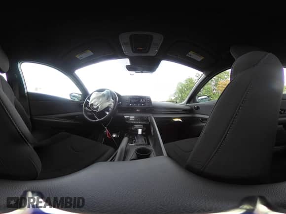 2025 Hyundai Elantra SEL Sport with VIN KMHLM4DG2SU955860, listed as a IAAI auction lot 43317517 with 8,756 mi miles and . Bid and sale history available at DreamBid. Image 18.