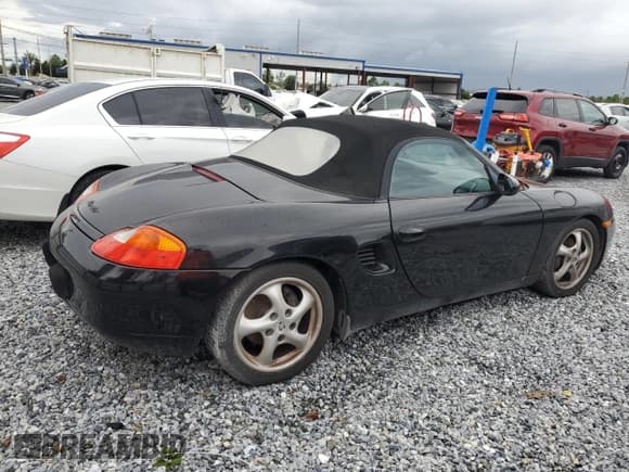 ✅ 2000 Porsche Boxster • VIN: WP0CA2984YU626041 • Lot: 70284895. Wystawiony na Copart z przebiegiem 200 960 mil. Bezpłatny archiwum sprzedaży aukcyjnych z USA i szczegółowy raport historii pojazdu na DreamBid. Zdjęcie 3.