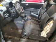 ✅ 2015 FIAT 500 Pop • VIN: 3C3CFFAR0FT750171 • Lot: 91561805. Wystawiony na Copart z przebiegiem 144 449 mil. Bezpłatny archiwum sprzedaży aukcyjnych z USA i szczegółowy raport historii pojazdu na DreamBid. Zdjęcie 7.