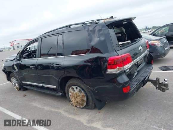 ✅ 2018 Toyota Land Cruiser • VIN: JTMCY7AJ3J4072925 • Лот: 42753058. Опубликован ранее на IAAI с пробегом 99 240 миль. Бесплатный доступ к архиву аукционных продаж из США и подробный отчёт об истории автомобиля на DreamBid. Изображение 14.