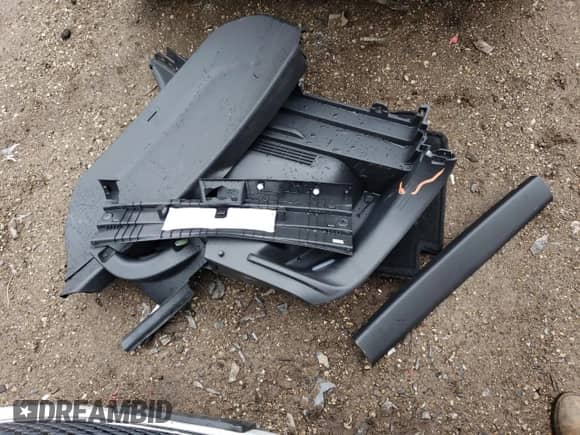 2019 Hyundai Kona SEL z VIN KM8K62AA4KU284900, wystawiony jako Copart lot #45691213 z przebiegiem 40 233 mil mil oraz . Historia ofert i sprzedaży dostępna na DreamBid. Obrazek 13.