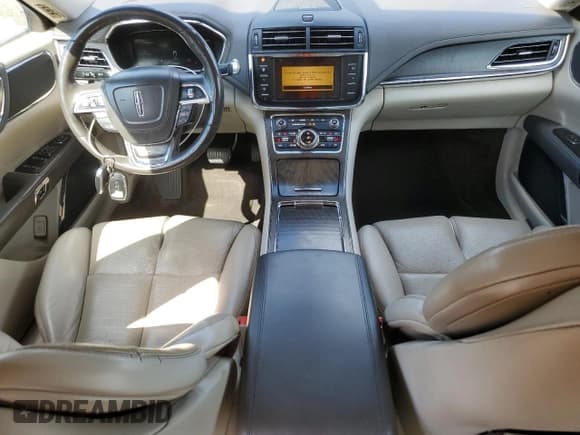 ✅ 2019 Lincoln Continental Select • VIN: 1LN6L9SK9K5600263 • Lot: 70660115. Listed on Copart with 53,160 mi. Free auction sales archive from the USA and detailed vehicle history report at DreamBid. Image 8.