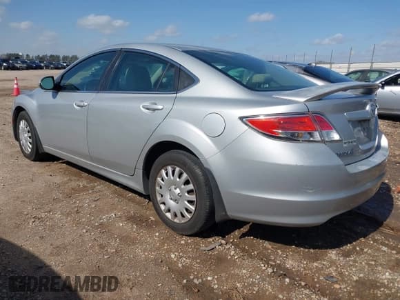 ✅ 2009 Mazda 6 i Sport • VIN: 1YVHP81A495M24828 • Lot: 41722148. Wystawiony na IAAI z przebiegiem 156 095 mil. Bezpłatny archiwum sprzedaży aukcyjnych z USA i szczegółowy raport historii pojazdu na DreamBid. Zdjęcie 3.