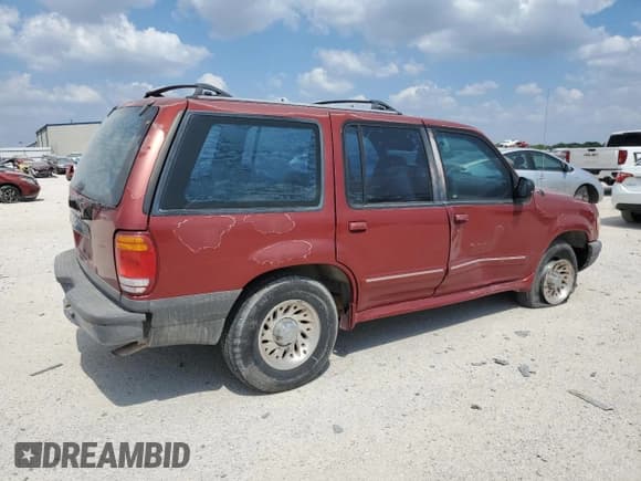 ✅ 1999 Ford Explorer XL • VIN: 1FMZU32X0XZB20762 • Лот: 73648134. Опубликован ранее на Copart с пробегом 142 158 миль. Бесплатный доступ к архиву аукционных продаж из США и подробный отчёт об истории автомобиля на DreamBid. Изображение 3.
