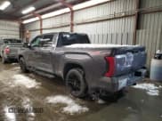 ✅ 2023 Toyota Tundra SR5 • VIN: 5TFLA5EC2PX015854 • Lot: 87749305. Wystawiony na Copart z przebiegiem 21 932 mil. Bezpłatny archiwum sprzedaży aukcyjnych z USA i szczegółowy raport historii pojazdu na DreamBid. Zdjęcie 2.