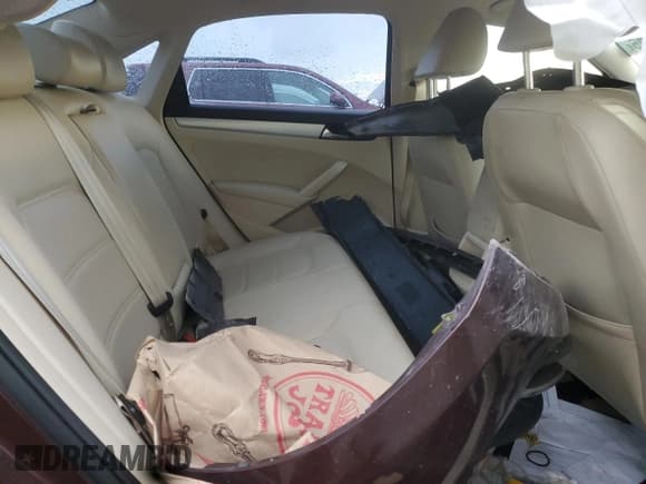 ✅ 2012 Volkswagen Passat SE • VIN: 1VWBP7A35CC083852 • Lot: 65082485. Listed on Copart with 102,879 mi. Free auction sales archive from the USA and detailed vehicle history report at DreamBid. Image 10.