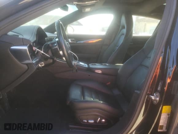 ✅ 2020 Porsche Panamera • VIN: WP0AA2A79LL104336 • Lot: 91914875. Listed on Copart with 50,948 mi. Free auction sales archive from the USA and detailed vehicle history report at DreamBid. Image 7.