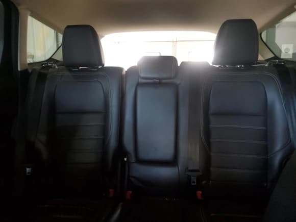 ✅ 2018 Ford Escape SEL • VIN: 1FMCU0HD5JUA82743 • Лот: 56711775. Опубликован ранее на Copart с пробегом 63 479 миль. Бесплатный доступ к архиву аукционных продаж из США и подробный отчёт об истории автомобиля на DreamBid. Изображение 10.