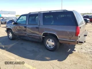 ✅ 1998 Chevrolet Suburban • VIN: 1GNFK16R6WJ306534 • Lot: 75030844. Wystawiony na Copart z przebiegiem 230 869 mil. Bezpłatny archiwum sprzedaży aukcyjnych z USA i szczegółowy raport historii pojazdu na DreamBid. Zdjęcie 2.