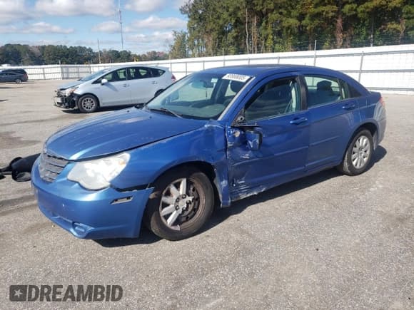 ✅ 2008 Chrysler Sebring LX • VIN: 1C3LC46K48N151155 • Lot: 90868005. Wystawiony na Copart z przebiegiem 237 111 mil. Bezpłatny archiwum sprzedaży aukcyjnych z USA i szczegółowy raport historii pojazdu na DreamBid. Zdjęcie 1.