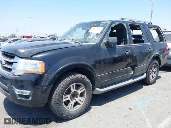 ✅ 2016 Ford Expedition XLT • VIN: 1FMJU1HT9GEF02673 • Lot: 42324457. Listed on IAAI with 116,482 mi. Free auction sales archive from the USA and detailed vehicle history report at DreamBid. Image 2.