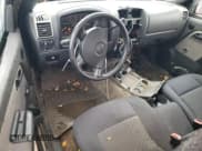 ✅ 2004 GMC Canyon SLE Z71 • VIN: 1GTDT196548219517 • Лот: 75623744. Опубликован ранее на Copart с пробегом 180 237 миль. Бесплатный доступ к архиву аукционных продаж из США и подробный отчёт об истории автомобиля на DreamBid. Изображение 8.