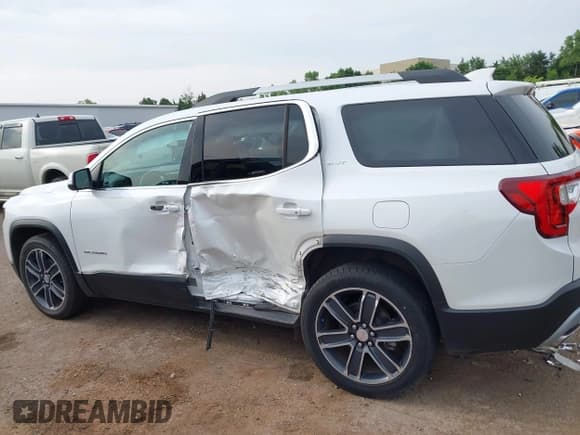 ✅ 2020 GMC Acadia SLT • VIN: 1GKKNMLSXLZ119466 • Лот: 42455191. Опубликован ранее на IAAI с пробегом 40 447 миль. Бесплатный доступ к архиву аукционных продаж из США и подробный отчёт об истории автомобиля на DreamBid. Изображение 15.