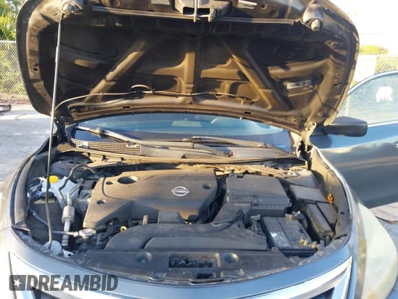 ✅ 2013 Nissan Altima SV • VIN: 1N4AL3AP4DN496945 • Lot: 43880209. Listed on IAAI with 180,658 mi. Free auction sales archive from the USA and detailed vehicle history report at DreamBid. Image 10.