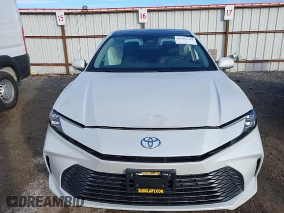 ✅ 2025 Toyota Camry LE • VIN: 4T1DBADK3SU507883 • Lot: 41382343. Listed on IAAI with 2,065 mi. Free auction sales archive from the USA and detailed vehicle history report at DreamBid. Image 12.