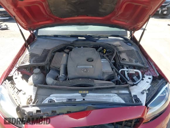 ✅ 2017 Mercedes-Benz C 300 • VIN: 55SWF4KB5HU180697 • Lot: 41993735. Wystawiony na IAAI z przebiegiem 60 498 mil. Bezpłatny archiwum sprzedaży aukcyjnych z USA i szczegółowy raport historii pojazdu na DreamBid. Zdjęcie 10.