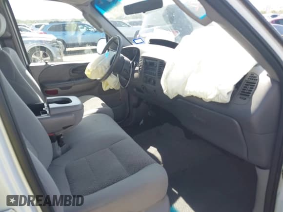 ✅ 2003 Ford F-150 XLT • VIN: 1FTRW07L83KB92699 • Lot: 42748932. Listed on IAAI with 98,761 mi. Free auction sales archive from the USA and detailed vehicle history report at DreamBid. Image 5.