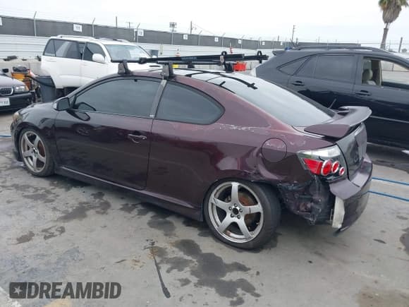 ✅ 2010 Scion tC • VIN: JTKDE3B71A0313552 • Lot: 42729587. Wystawiony na IAAI z przebiegiem 194 064 mil. Bezpłatny archiwum sprzedaży aukcyjnych z USA i szczegółowy raport historii pojazdu na DreamBid. Zdjęcie 3.