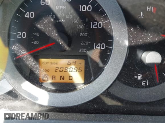 ✅ 2006 Toyota RAV4 Sport • VIN: JTMBK32V865003902 • Lot: 43339724. Listed on IAAI with 209,095 mi. Free auction sales archive from the USA and detailed vehicle history report at DreamBid. Image 7.