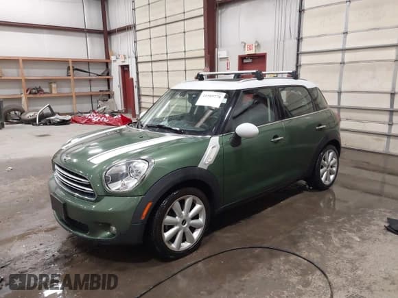 ✅ 2015 MINI Countryman • VIN: WMWZB3C50FWR43714 • Лот: 41589778. Опубликован ранее на IAAI с пробегом 93 404 миль. Бесплатный доступ к архиву аукционных продаж из США и подробный отчёт об истории автомобиля на DreamBid. Изображение 17.
