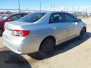 ✅ 2011 Toyota Corolla LE • VIN: JTDBU4EE9B9160868 • Lot: 43612101. Wystawiony na IAAI z przebiegiem Nie podano. Bezpłatny archiwum sprzedaży aukcyjnych z USA i szczegółowy raport historii pojazdu na DreamBid. Zdjęcie 4.