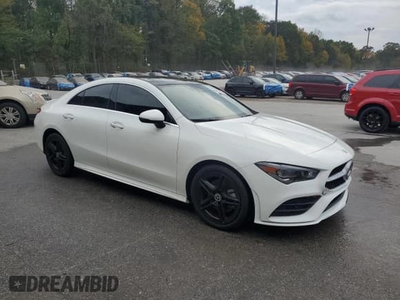 ✅ 2022 Mercedes-Benz CLA 250 • VIN: W1K5J4HB6NN320858 • Лот: 85673645. Опубликован ранее на Copart с пробегом 28 299 миль. Бесплатный доступ к архиву аукционных продаж из США и подробный отчёт об истории автомобиля на DreamBid. Изображение 4.