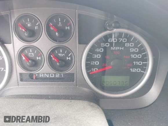 ✅ 2005 Ford F-150 XLT • VIN: 1FTPX14585NB53497 • Lot: 42915851. Listed on IAAI with 205,073 mi. Free auction sales archive from the USA and detailed vehicle history report at DreamBid. Image 7.