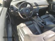 ✅ 2009 BMW 1 Series 135i • VIN: WBAUN93599VK40210 • Лот: 54166905. Опубликован ранее на Copart с пробегом 148 899 миль. Бесплатный доступ к архиву аукционных продаж из США и подробный отчёт об истории автомобиля на DreamBid. Изображение 8.