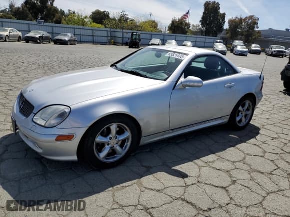 ✅ 2001 Mercedes-Benz SLK 230/320 • VIN: WDBKK65F61F225362 • Lot: 53525495. Listed on Copart with 119,349 mi. Free auction sales archive from the USA and detailed vehicle history report at DreamBid. Image 1.