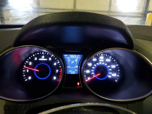 ✅ 2013 Hyundai Veloster w/Gray Int • VIN: KMHTC6AD3DU126128 • Lot: 85567984. Wystawiony na Copart z przebiegiem 70 231 mil. Bezpłatny archiwum sprzedaży aukcyjnych z USA i szczegółowy raport historii pojazdu na DreamBid. Zdjęcie 9.