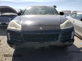 ✅ 2010 Porsche Cayenne • VIN: WP1AA2AP5ALA11390 • Lot: 68738154. Listed on Copart with 141,391 mi. Free auction sales archive from the USA and detailed vehicle history report at DreamBid. Image 5.