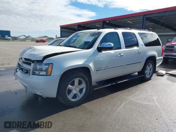 ✅ 2013 Chevrolet Suburban LTZ • VIN: 1GNSKKE74DR184775 • Лот: 43550127. Опубликован ранее на IAAI с пробегом 222 593 миль. Бесплатный доступ к архиву аукционных продаж из США и подробный отчёт об истории автомобиля на DreamBid. Изображение 2.