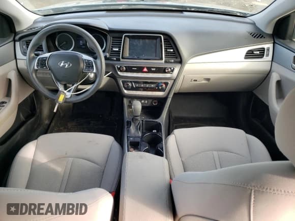✅ 2019 Hyundai Sonata SE • VIN: 5NPE24AF3KH781435 • Lot: 38910333. Listed on Copart with 36,525 mi. Free auction sales archive from the USA and detailed vehicle history report at DreamBid. Image 8.