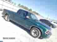 1997 Chevrolet S-10 LS с VIN 1GCCS1943V8138255, выставлен на аукционе Copart как лот 49462495 с пробегом 216 172 миль миль и Списание • Salvage title. История ставок и продаж доступна на DreamBid. Изображение 4.