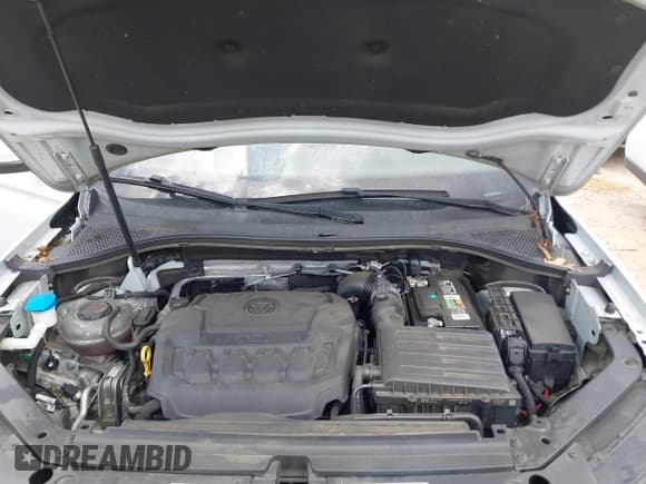 ✅ 2019 Volkswagen Tiguan S • VIN: 3VV1B7AX7KM006382 • Lot: 42730006. Listed on IAAI with 83,878 mi. Free auction sales archive from the USA and detailed vehicle history report at DreamBid. Image 10.