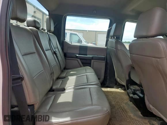 ✅ 2020 Ford F-250 XL • VIN: 1FT7W2B6XLED98240 • Lot: 60680815. Listed on Copart with 129,824 mi. Free auction sales archive from the USA and detailed vehicle history report at DreamBid. Image 10.