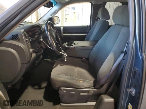 2008 Chevrolet Silverado 1500 2LT z VIN 2GCEK19J881118265, wystawiony jako Copart lot #87469325 z przebiegiem 80 031 mil mil oraz Szkoda całkowita • Salvage title. Historia ofert i sprzedaży dostępna na DreamBid. Obrazek 7.