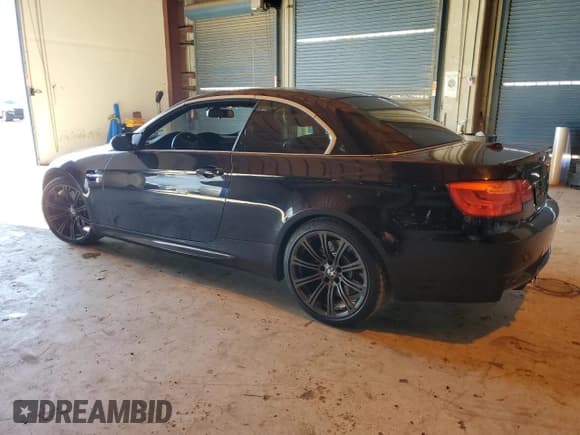 ✅ 2011 BMW M3 • VIN: WBSDX9C51BE399475 • Lot: 90114655. Wystawiony na Copart z przebiegiem 62 769 mil. Bezpłatny archiwum sprzedaży aukcyjnych z USA i szczegółowy raport historii pojazdu na DreamBid. Zdjęcie 2.