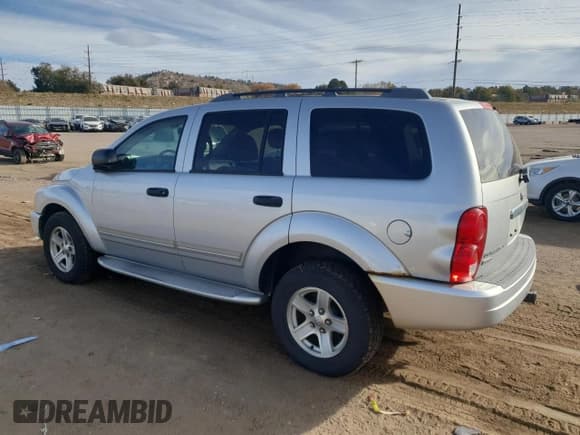 ✅ 2005 Dodge Durango Limited • VIN: 1D4HB58D15F574292 • Лот: 90293345. Опубликован ранее на Copart с пробегом 174 154 миль. Бесплатный доступ к архиву аукционных продаж из США и подробный отчёт об истории автомобиля на DreamBid. Изображение 2.