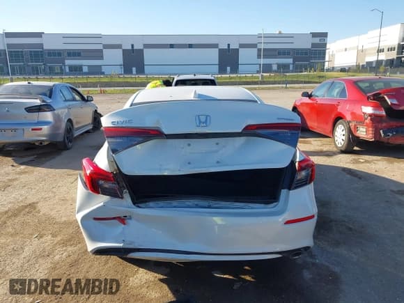 ✅ 2023 Honda Civic Sport • VIN: 2HGFE2F56PH543452 • Lot: 43480288. Wystawiony na IAAI z przebiegiem 36 984 mil. Bezpłatny archiwum sprzedaży aukcyjnych z USA i szczegółowy raport historii pojazdu na DreamBid. Zdjęcie 16.